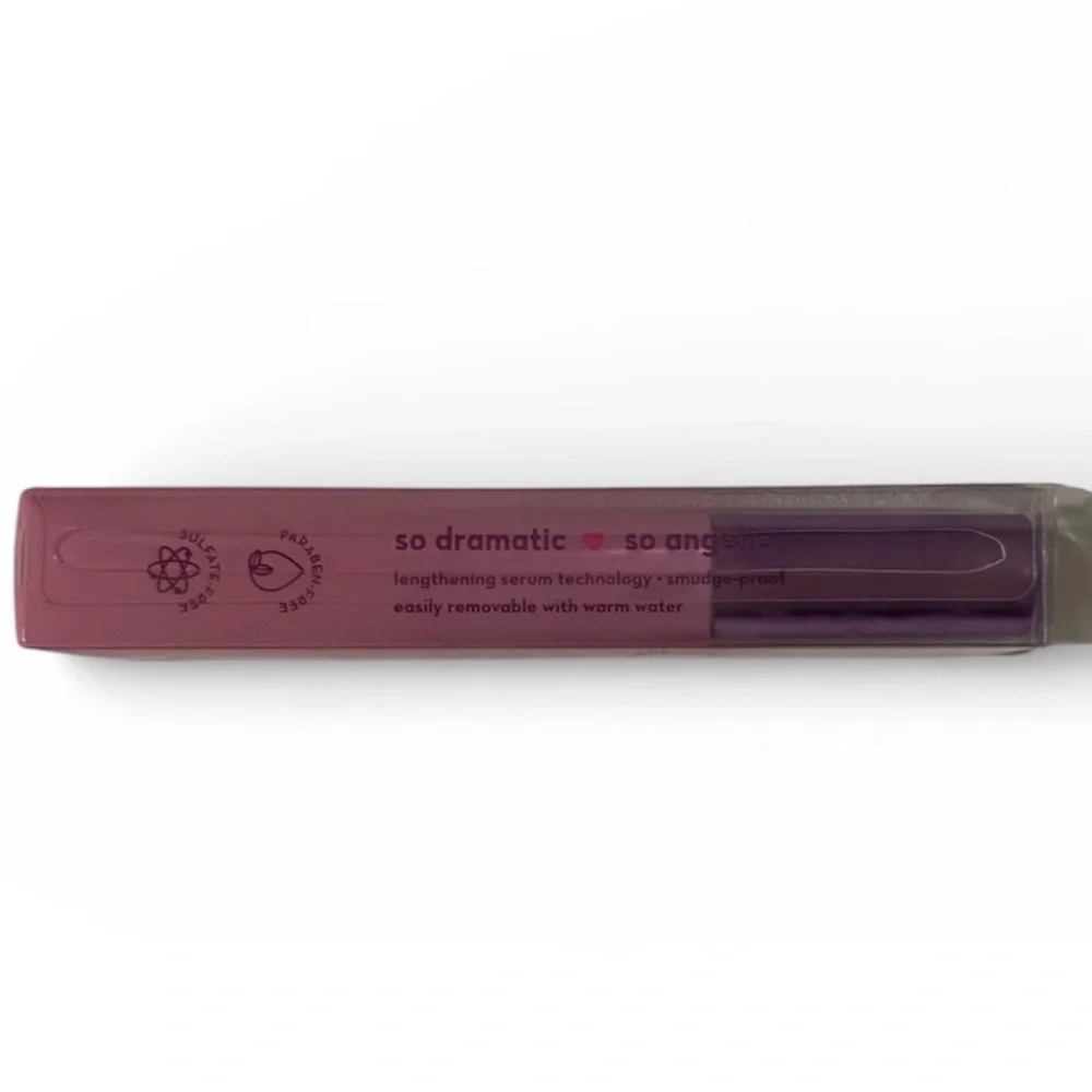 The Creme Shop x Hello Kitty Falsie Effect Lash Lift Fiber Mascara in Black 10 g